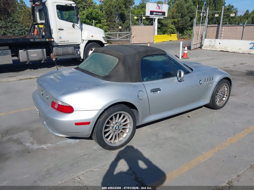 2001 BMW Z3 VIN WBACN53461LL48618 IAAI salvage auction — NORMAL WEAR, Clear - Dealer Only (California), sold $1,400 on 2026-07-20 (photo 4)