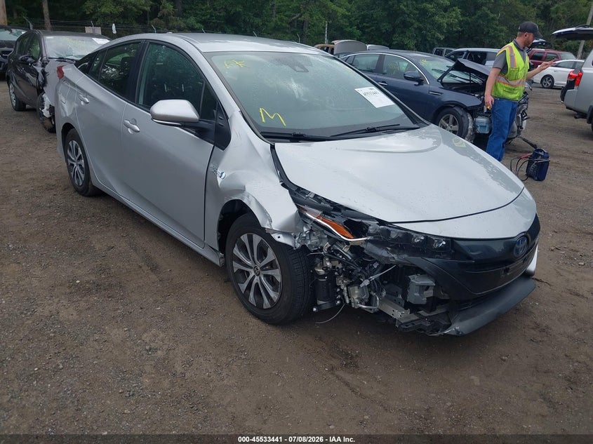 2022 Toyota Prius VIN JTDKAMFP7N3202695 IAAI salvage auction — RIGHT FRONT, Salvage - Greater Than 75% (Maryland), sold $6,400 on 2026-07-22 (photo 1)