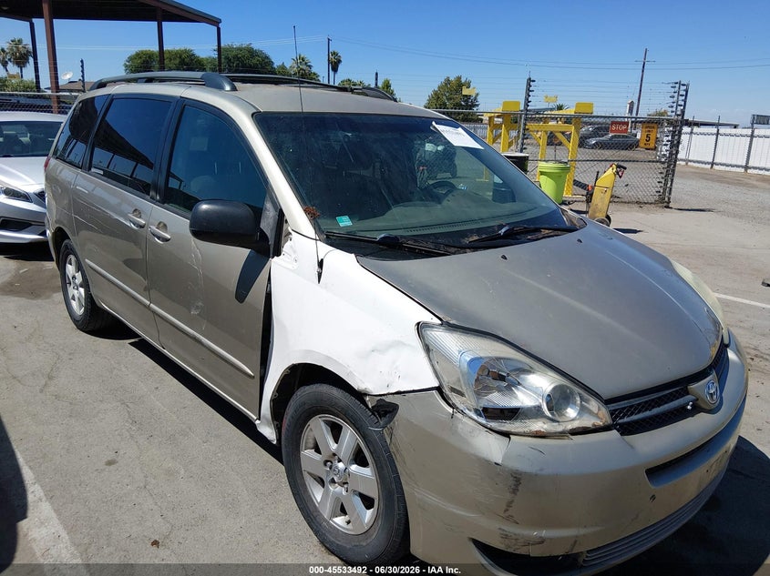 2004 Toyota Sienna VIN 5TDZA23C04S220800 IAAI salvage auction — NORMAL WEAR, App For Dup Clear (California), sold $650 on 2026-07-28 (photo 1)