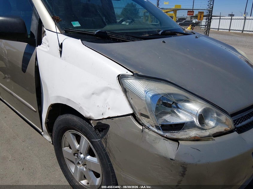 2004 Toyota Sienna VIN 5TDZA23C04S220800 IAAI salvage auction — NORMAL WEAR, App For Dup Clear (California), sold $650 on 2026-07-28 (photo 6)