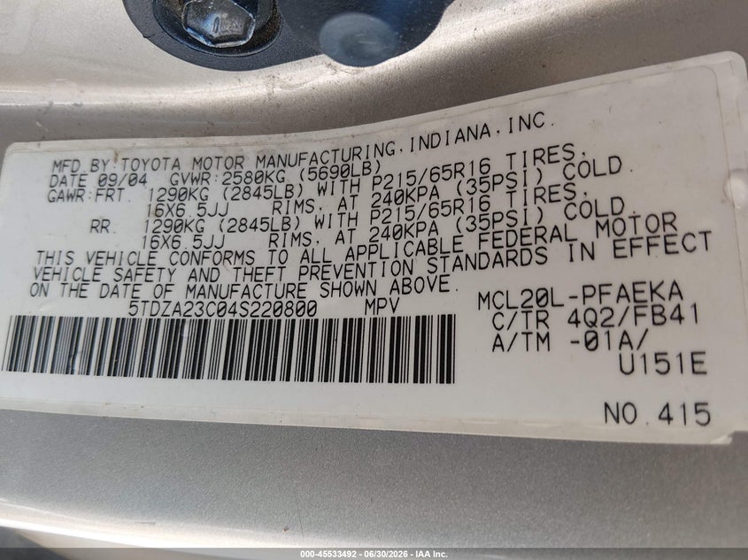 2004 Toyota Sienna VIN 5TDZA23C04S220800 IAAI salvage auction — NORMAL WEAR, App For Dup Clear (California), sold $650 on 2026-07-28 (photo 9)