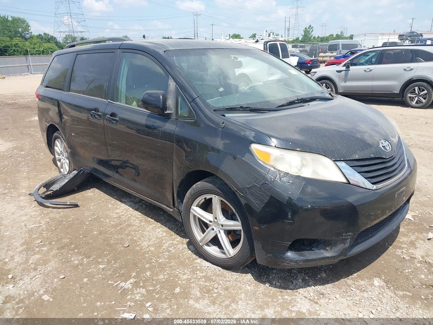 2013 Toyota Sienna VIN 5TDJK3DC0DS066300 IAAI salvage auction — NORMAL WEAR, Original (Ohio), sold $2,100 on 2026-07-23 (photo 1)