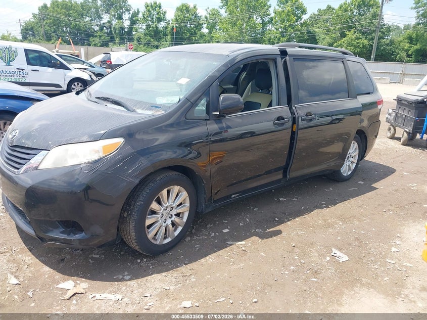 2013 Toyota Sienna VIN 5TDJK3DC0DS066300 IAAI salvage auction — NORMAL WEAR, Original (Ohio), sold $2,100 on 2026-07-23 (photo 2)