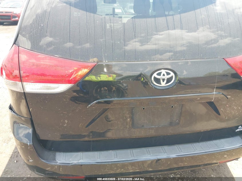 2013 Toyota Sienna VIN 5TDJK3DC0DS066300 IAAI salvage auction — NORMAL WEAR, Original (Ohio), sold $2,100 on 2026-07-23 (photo 6)