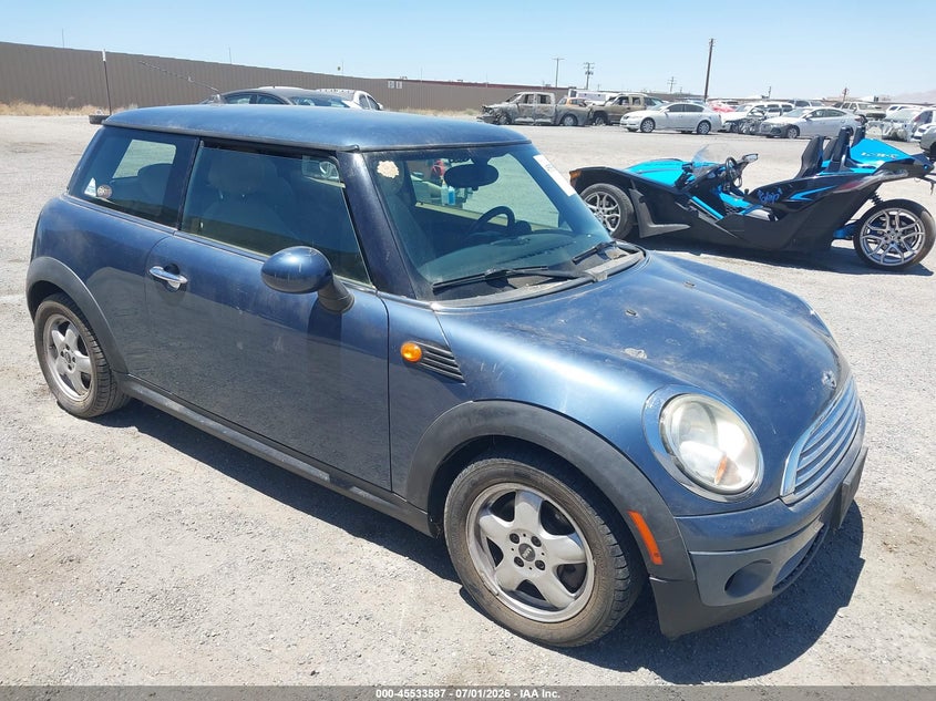 2009 Mini Cooper VIN WMWMF33509TW75803 IAAI salvage auction — NORMAL WEAR, Clear (California), sold $250 on 2026-07-30 (photo 1)