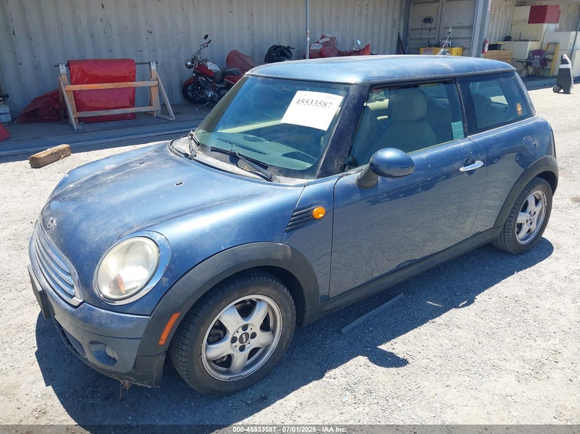 2009 Mini Cooper VIN WMWMF33509TW75803 IAAI salvage auction — NORMAL WEAR, Clear (California), sold $250 on 2026-07-30 (photo 2)