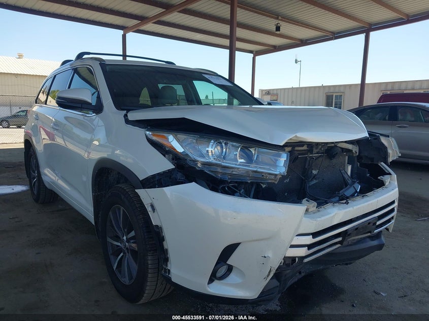 2018 Toyota Highlander VIN 5TDJZRFH9JS548640 IAAI salvage auction — FRONT END, Salvage Title, sold $5,900 on 2026-07-28 (photo 1)