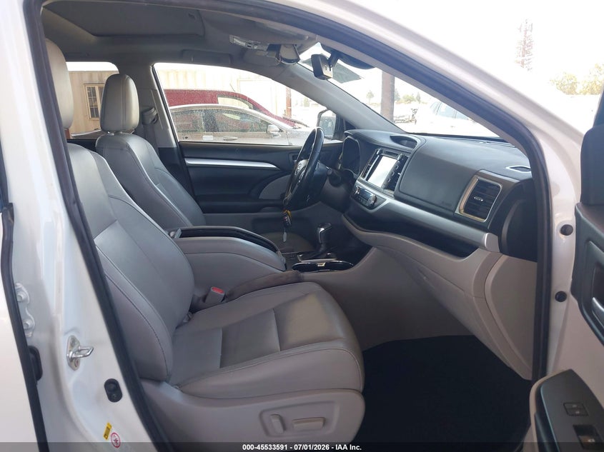 2018 Toyota Highlander VIN 5TDJZRFH9JS548640 IAAI salvage auction — FRONT END, Salvage Title, sold $5,900 on 2026-07-28 (photo 5)