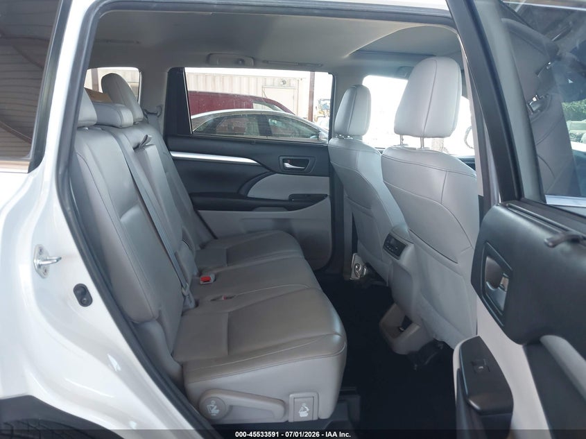 2018 Toyota Highlander VIN 5TDJZRFH9JS548640 IAAI salvage auction — FRONT END, Salvage Title, sold $5,900 on 2026-07-28 (photo 8)