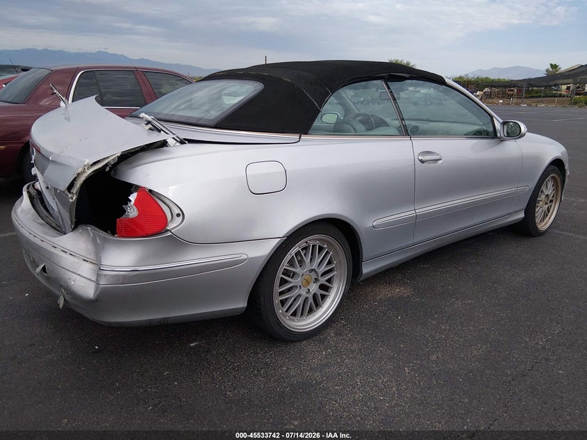 2004 Mercedes-benz Clk-class VIN WDBTK65GX4T005449 IAAI salvage auction — REAR END, Salvage (Nevada), sold $25 on 2026-07-31 (photo 4)