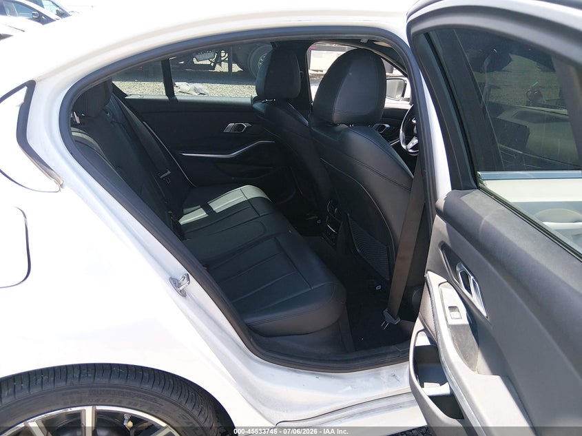 2019 BMW 3er VIN WBA5R7C57KAJ84875 IAAI salvage auction — RIGHT REAR, Salvage (Oregon), sold $9,100 on 2026-09-07 (photo 8)