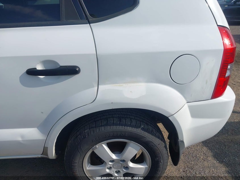 2005 Hyundai Tucson VIN KM8JM12B55U079805 IAAI salvage auction — NORMAL WEAR, Clear (Virginia), sold $600 on 2026-07-14 (photo 6)