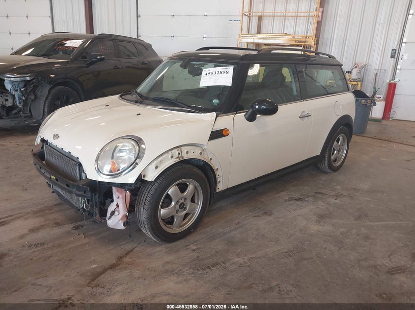 2009 Mini Clubman VIN WMWML33589TX50109 IAAI salvage auction — FRONT END, Clear (Michigan), sold $450 on 2026-08-11 (photo 2)