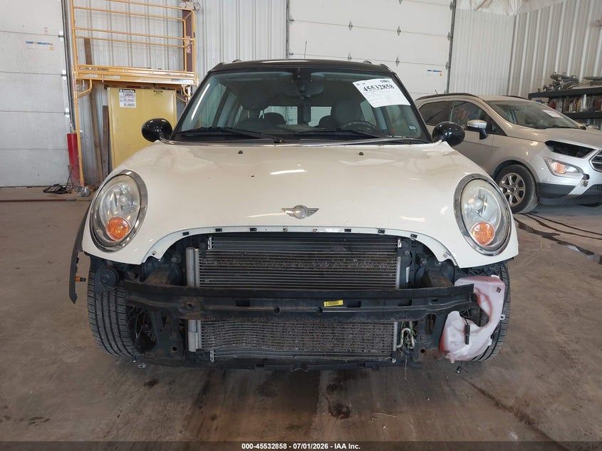 2009 Mini Clubman VIN WMWML33589TX50109 IAAI salvage auction — FRONT END, Clear (Michigan), sold $450 on 2026-08-11 (photo 6)