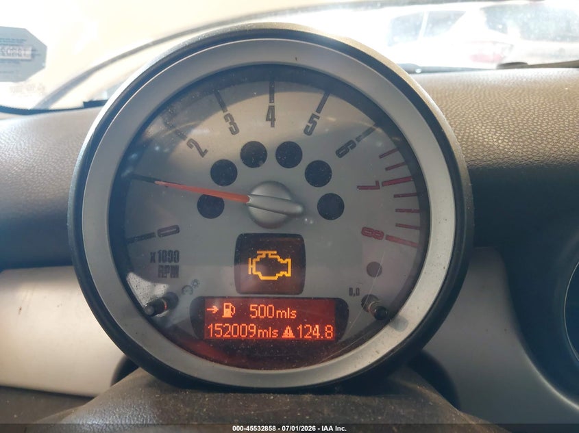 2009 Mini Clubman VIN WMWML33589TX50109 IAAI salvage auction — FRONT END, Clear (Michigan), sold $450 on 2026-08-11 (photo 7)