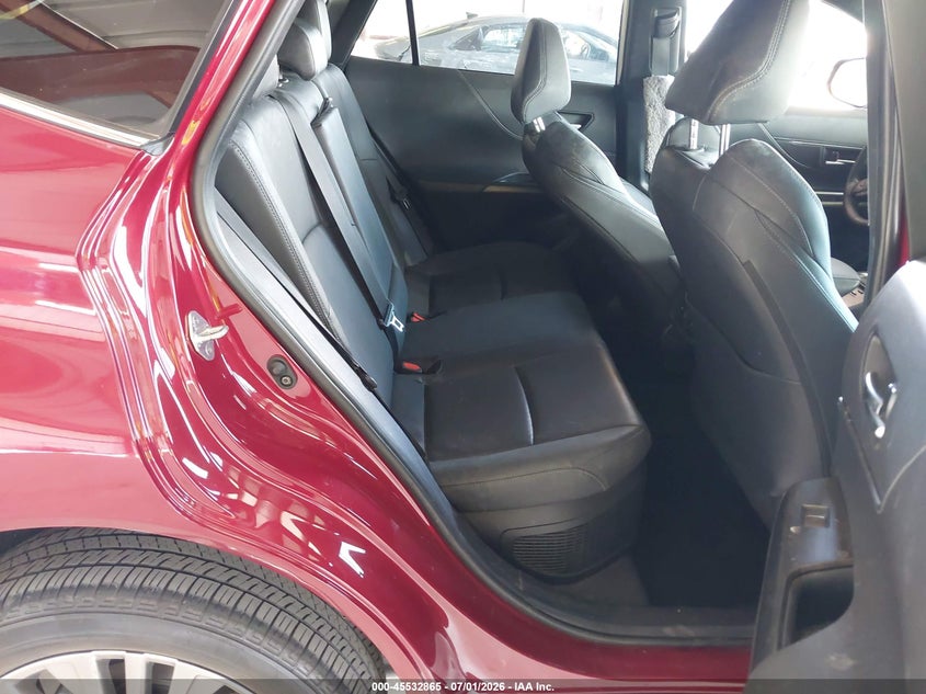 2024 Toyota Venza VIN JTEAAAAH1RJ158622 IAAI salvage auction — SIDE, Salvage Title, sold $4,450 on 2026-07-21 (photo 8)