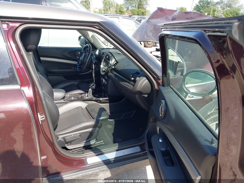 2017 Mini Clubman VIN WMWLU5C5XH2E82739 IAAI salvage auction — FRONT END, Salvage Title, sold $725 on 2026-08-18 (photo 5)