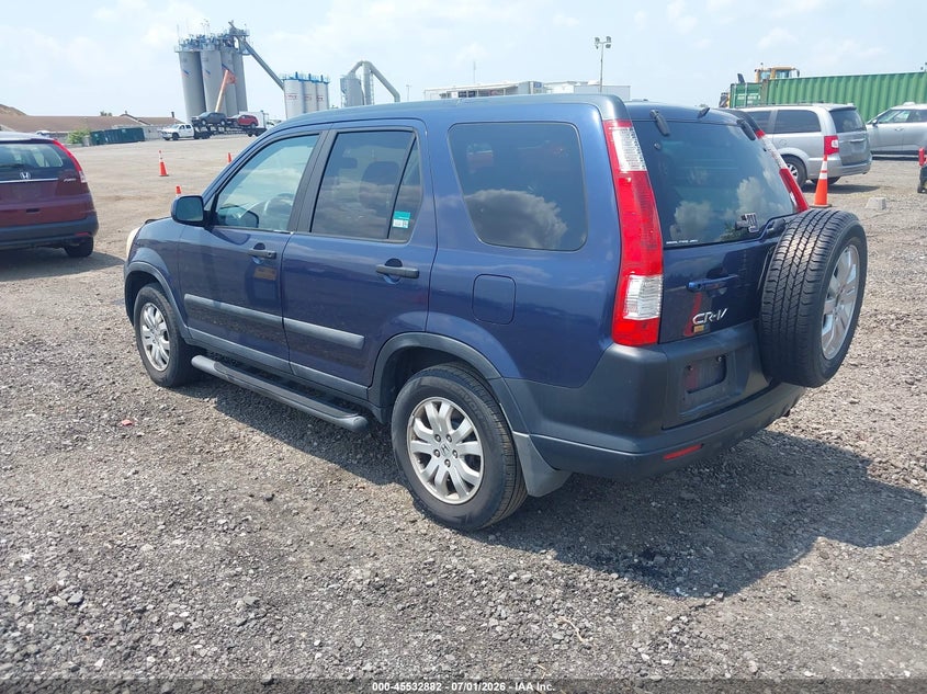 2005 Honda Cr-v VIN SHSRD78885U305360 IAAI salvage auction — NORMAL WEAR, Clear (New York), sold $450 on 2026-07-07 (photo 3)