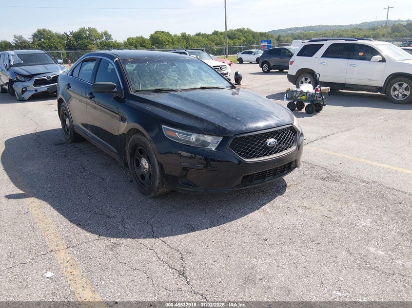 2015 Ford Police VIN 1FAHP2MK1FG130526 IAAI salvage auction — NORMAL WEAR, Clear (Missouri), sold $825 on 2026-07-16 (photo 1)