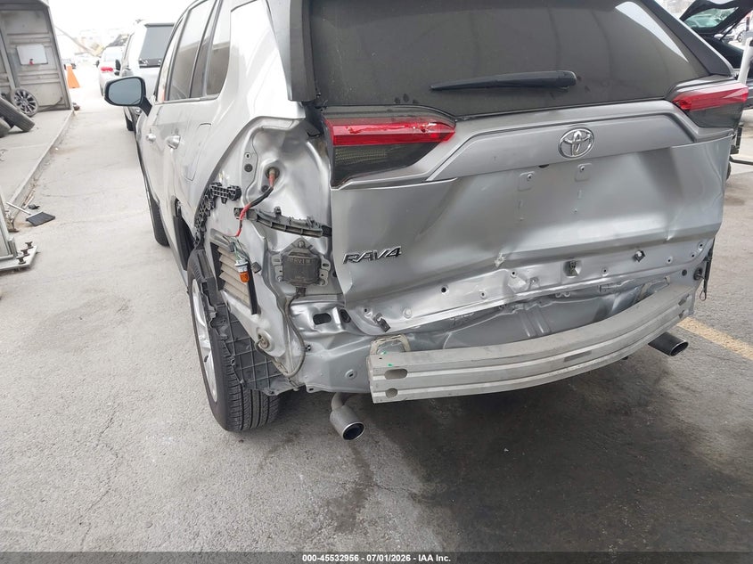 2019 Toyota Rav 4 VIN JTMK1RFV8KJ001603 IAAI salvage auction — REAR END, Salvage (California), sold $6,000 on 2026-07-22 (photo 6)