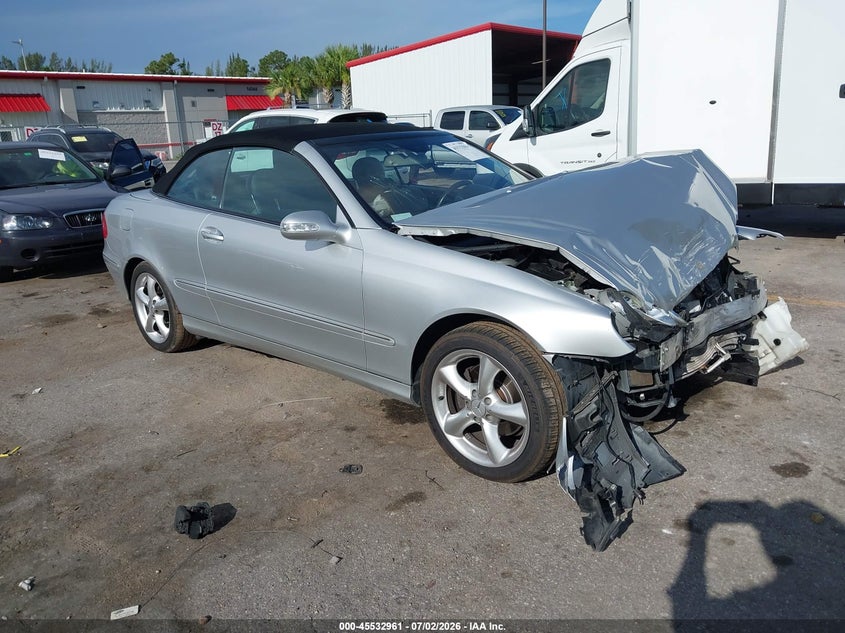 2005 Mercedes-benz Clk-class VIN WDBTK65J05F123554 IAAI salvage auction — FRONT END, Mv-907A (New York), sold $400 on 2026-08-03 (photo 1)
