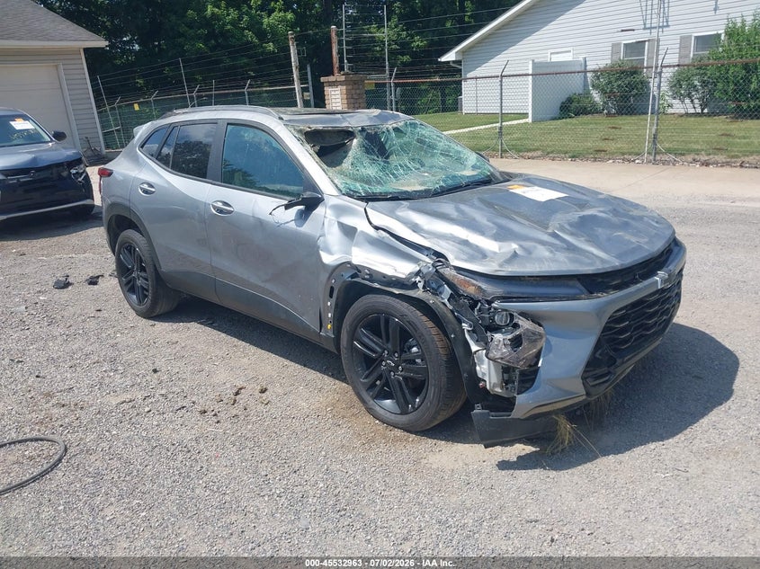 2025 Chevrolet Trax VIN KL77LKEP2SC104446 IAAI salvage auction — ROLLOVER, Salvage (Ohio), sold $725 on 2026-07-27 (photo 1)