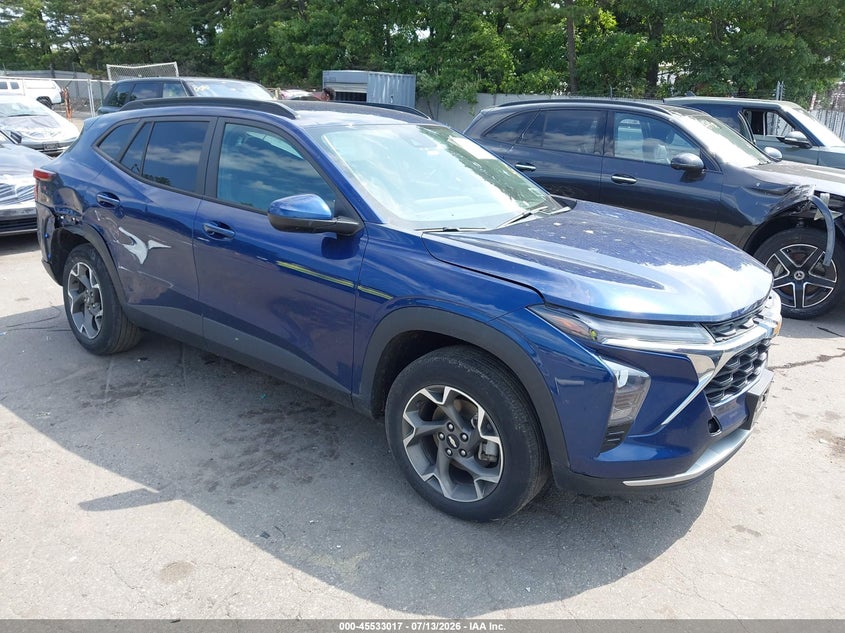2024 Chevrolet Trax VIN KL77LHE26RC040980 IAAI salvage auction — SIDE, Salvage Title, sold $6,800 on 2026-08-01 (photo 1)