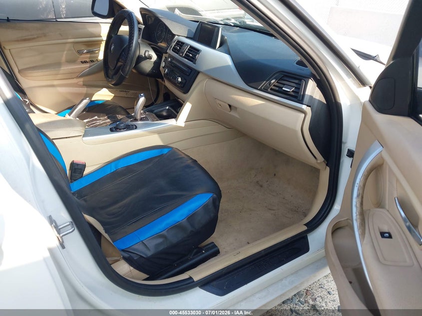 2013 BMW 3er VIN WBA3A5C51DF600394 IAAI salvage auction — NORMAL WEAR, Clear (North Carolina), sold $450 on 2026-07-15 (photo 5)