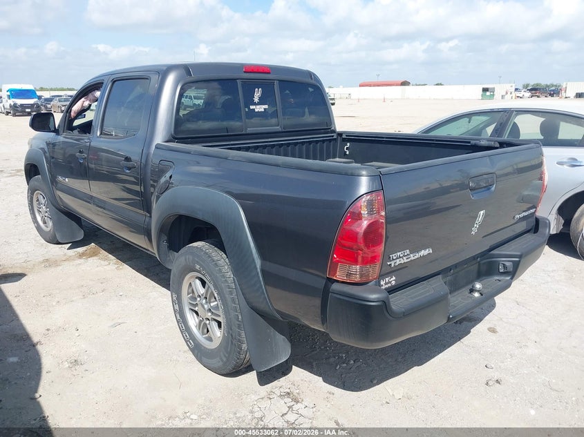 2015 Toyota Tacoma VIN 5TFJX4GN4FX047945 IAAI salvage auction — RIGHT SIDE, Salvage (Texas), sold $5,300 on 2026-07-20 (photo 3)