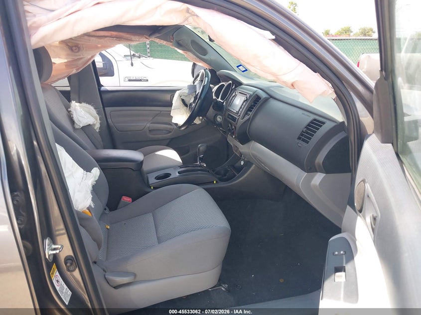 2015 Toyota Tacoma VIN 5TFJX4GN4FX047945 IAAI salvage auction — RIGHT SIDE, Salvage (Texas), sold $5,300 on 2026-07-20 (photo 5)