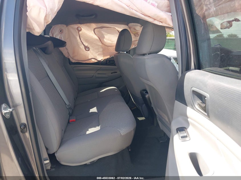 2015 Toyota Tacoma VIN 5TFJX4GN4FX047945 IAAI salvage auction — RIGHT SIDE, Salvage (Texas), sold $5,300 on 2026-07-20 (photo 8)