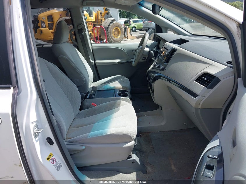 2012 Toyota Sienna VIN 5TDKK3DCXCS176189 IAAI salvage auction — SIDE, Salvage (Ohio), sold $3,500 on 2026-07-13 (photo 5)