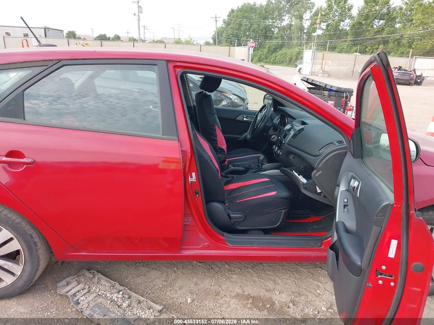 2013 Kia Forte VIN KNAFU5A20D5657639 IAAI salvage auction — NORMAL WEAR, Original (Ohio), sold $325 on 2026-07-30 (photo 5)