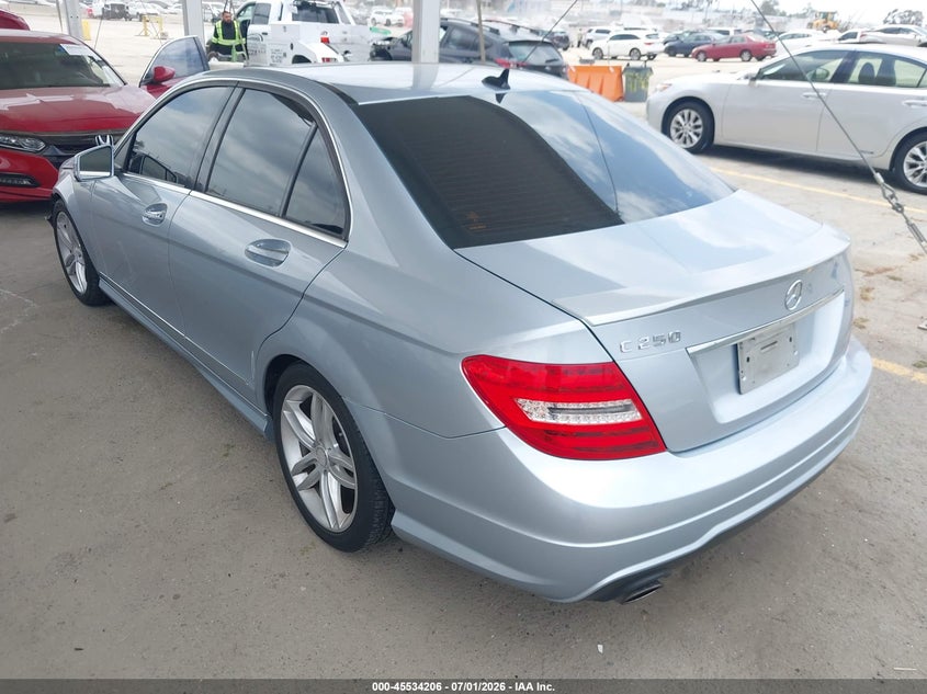 2014 Mercedes-benz C-klasse VIN WDDGF4HBXEA963473 IAAI salvage auction — FRONT END, Salvage Title, sold $1,325 on 2026-07-22 (photo 3)
