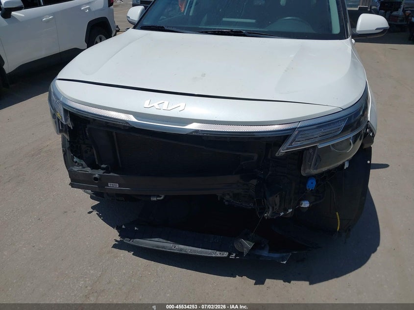 2023 Kia Seltos VIN KNDEU2AA9P7414442 IAAI salvage auction — FRONT END, Salvage Title, sold $6,000 on 2026-07-29 (photo 6)