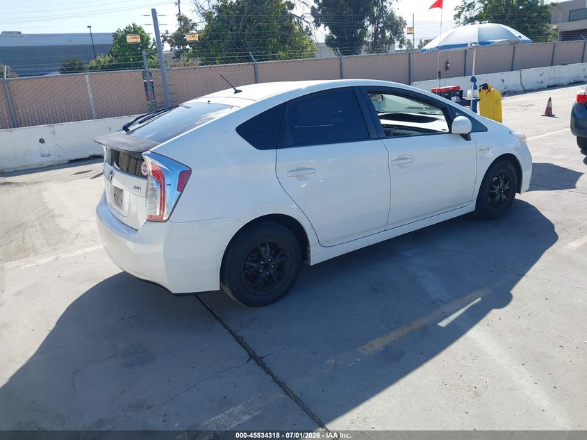 2013 Toyota Prius VIN JTDKN3DU2D5602464 IAAI salvage auction — NORMAL WEAR, Clear - Dealer Only (California), sold $1,875 on 2026-07-29 (photo 4)