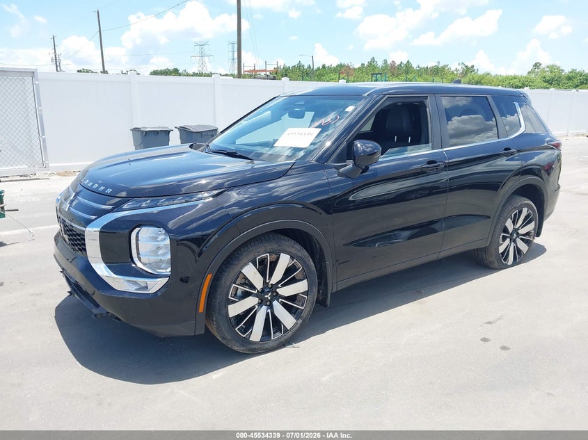 2025 Mitsubishi Outlander VIN JA4J3VA88SZ031065 IAAI salvage auction — RIGHT FRONT, Salvage Title, sold $6,600 on 2026-07-29 (photo 2)