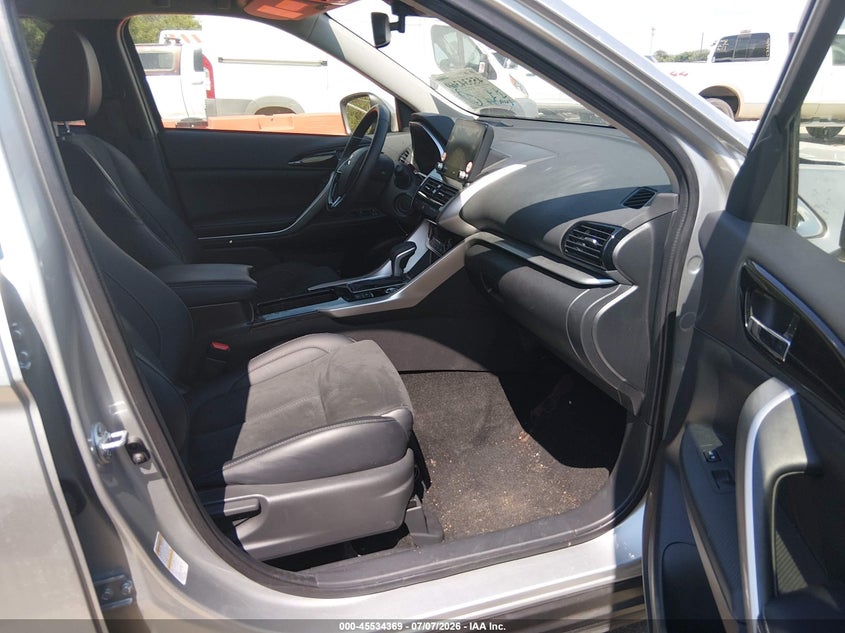 2025 Mitsubishi Eclipse cross VIN JA4ATWAA4SZ034666 IAAI salvage auction — REAR END, Enterprise Vehicles Clear Only (Ohio), sold $12,550 on 2026-07-13 (photo 5)