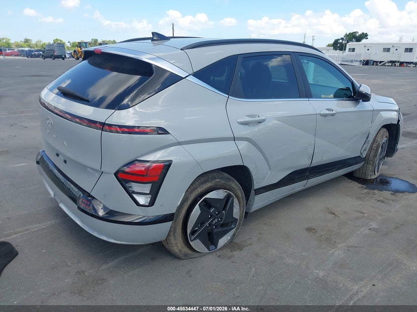2025 Hyundai Kona VIN KM8HE3A66SU025890 IAAI salvage auction — SIDE, Salvage Title, sold $8,200 on 2026-08-02 (photo 4)
