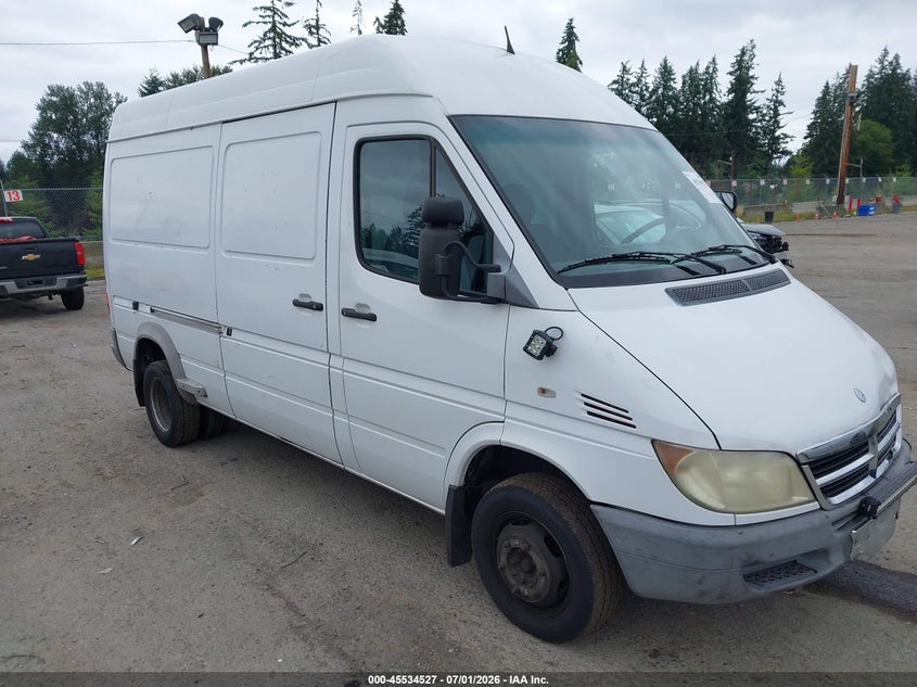 2004 Dodge Sprinter VIN WD2PD444845651455 IAAI salvage auction — NORMAL WEAR, Clear (Washington), sold $1,850 on 2026-07-15 (photo 1)