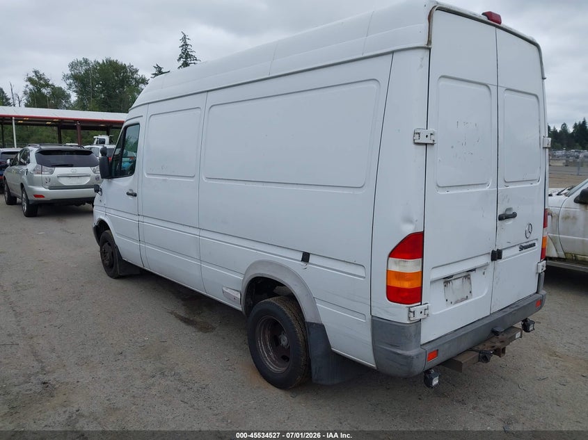 2004 Dodge Sprinter VIN WD2PD444845651455 IAAI salvage auction — NORMAL WEAR, Clear (Washington), sold $1,850 on 2026-07-15 (photo 3)