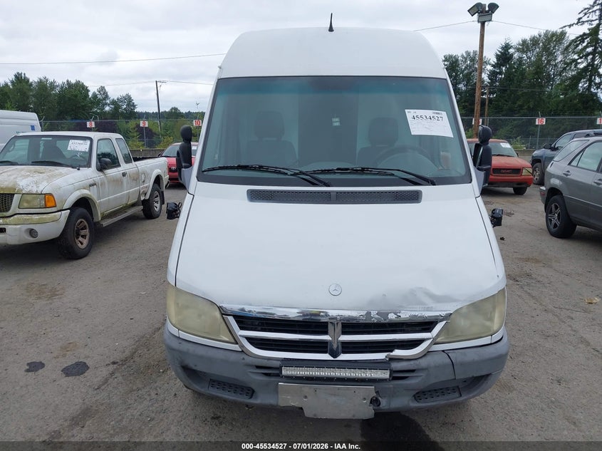 2004 Dodge Sprinter VIN WD2PD444845651455 IAAI salvage auction — NORMAL WEAR, Clear (Washington), sold $1,850 on 2026-07-15 (photo 6)