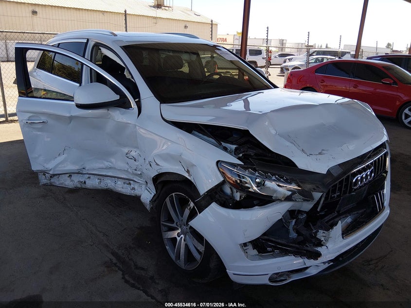 2015 Audi Q7 VIN WA1LGAFE5FD028258 IAAI salvage auction — SIDE, Salvage Title, sold $25 on 2026-07-21 (photo 1)
