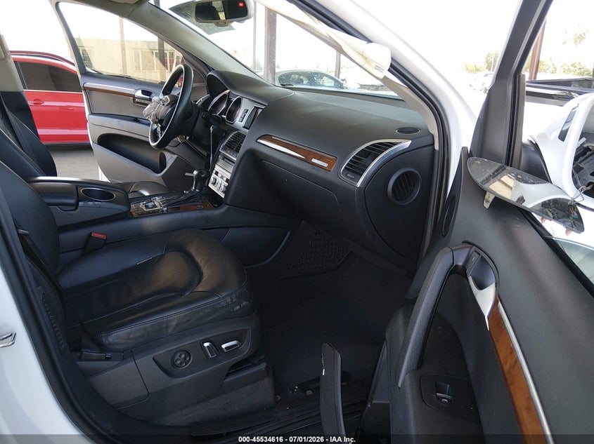 2015 Audi Q7 VIN WA1LGAFE5FD028258 IAAI salvage auction — SIDE, Salvage Title, sold $25 on 2026-07-21 (photo 5)