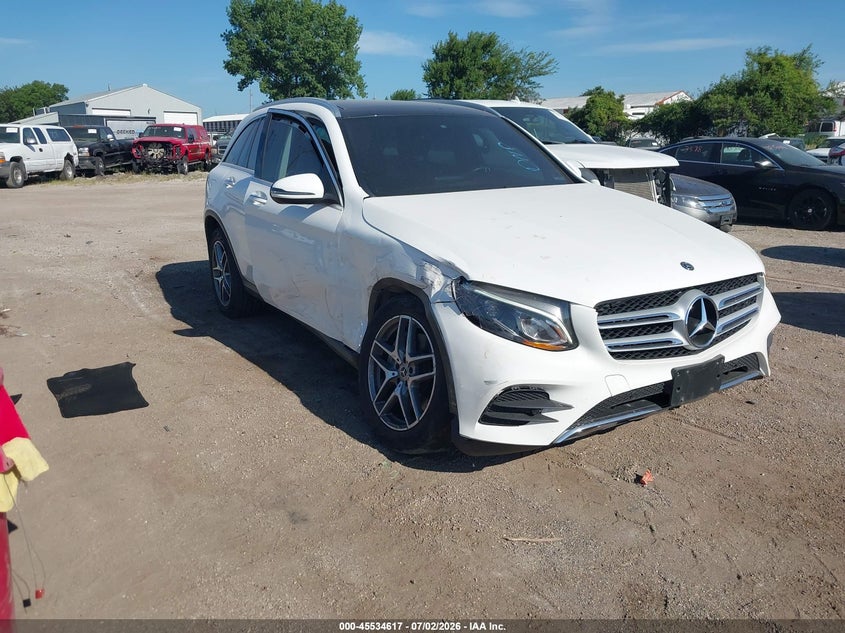 2019 Mercedes-benz Glc VIN WDC0G4KBXKV146164 IAAI salvage auction — RIGHT FRONT, Salvage Title, sold $5,000 on 2026-08-10 (photo 1)