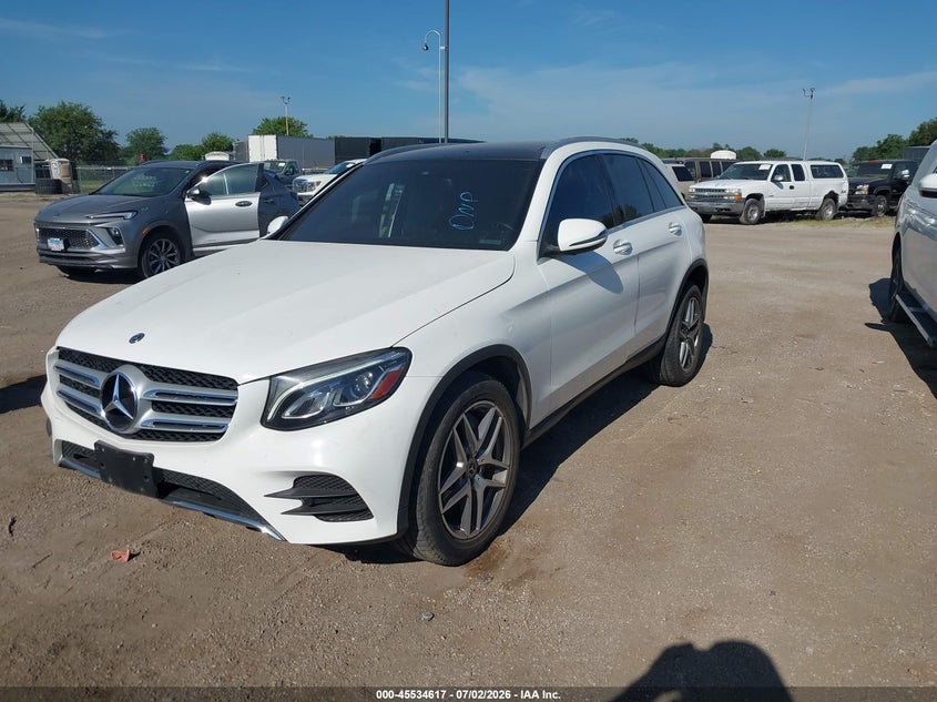 2019 Mercedes-benz Glc VIN WDC0G4KBXKV146164 IAAI salvage auction — RIGHT FRONT, Salvage Title, sold $5,000 on 2026-08-10 (photo 2)