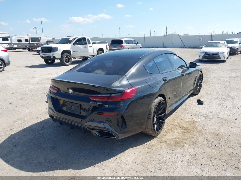 2020 BMW 8er VIN WBAGV8C00LCD64738 IAAI salvage auction — LEFT FRONT, Salvage Title, sold $18,850 on 2026-08-17 (photo 4)