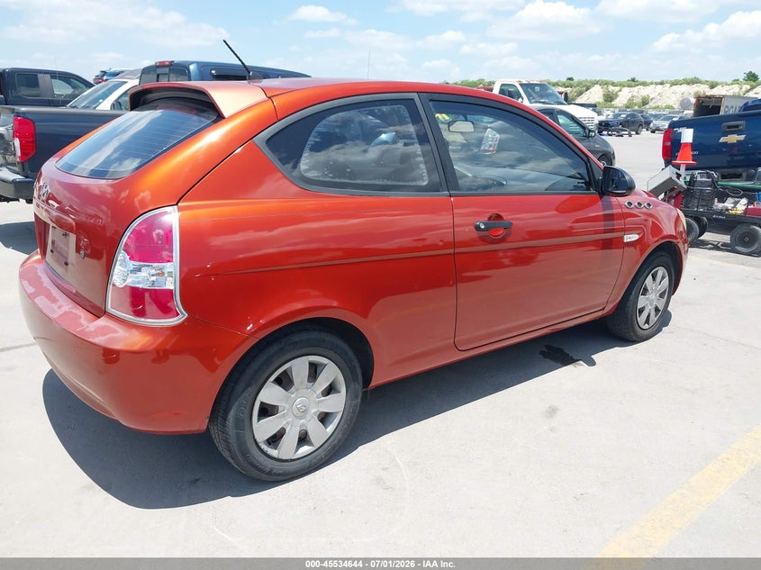 2007 Hyundai Accent VIN KMHCM36C67U030753 IAAI salvage auction — SIDE, Salvage (Texas), sold $125 on 2026-07-23 (photo 4)