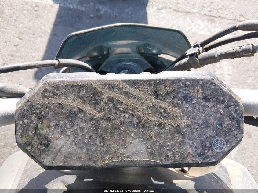 2021 Yamaha Mt VIN JYARM32E3MA001080 IAAI salvage auction — FRONT & REAR, Wait Title, sold $0 on 2026-09-25 (photo 7)