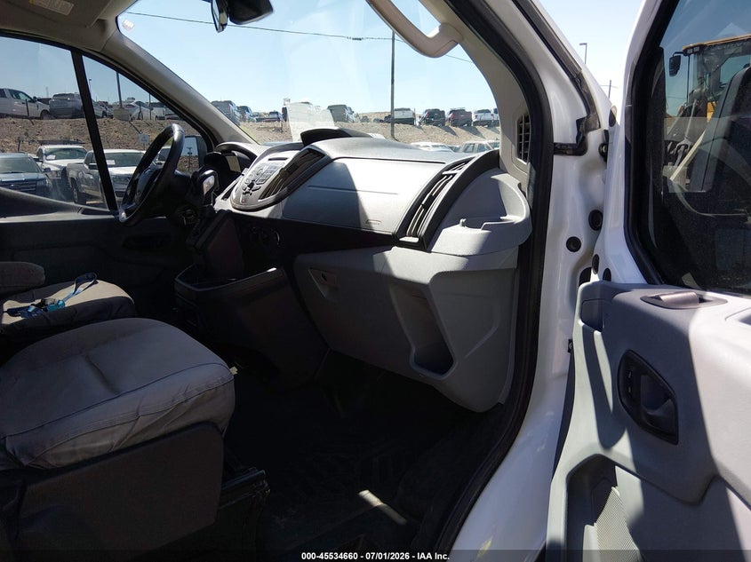 2018 Ford Transit-350 VIN 1FTBW2YM1JKB18817 IAAI salvage auction — NORMAL WEAR, Sf97 (New Mexico), sold $17,475 on 2026-09-02 (photo 5)